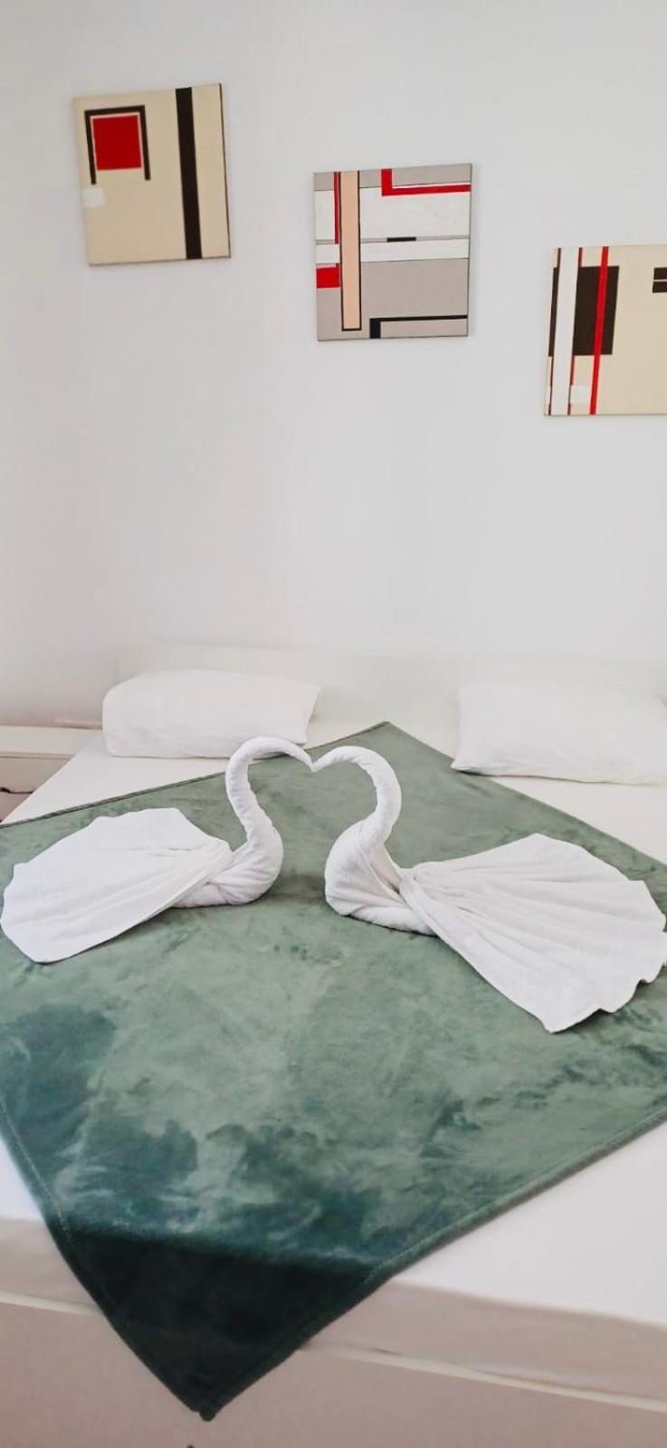 Cazan House Hostel Boekarest Buitenkant foto